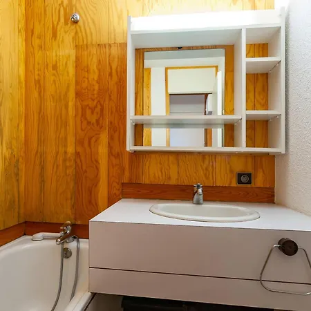 Avec Balcon, Proche Des Pistes Et Commerces - Fr-1-355-203 Apartment Les Allues